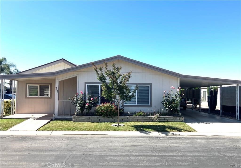 Property Photo:  1250 N Kirby Street 77  CA 92545 