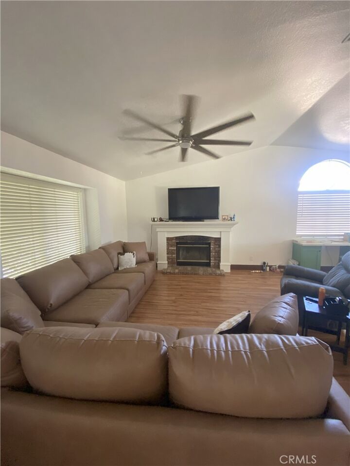 Property Photo: 19250 Henshaw Ct CA 92530