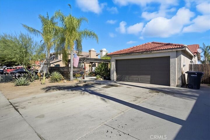Property Photo:  19250 Henshaw Ct  CA 92530