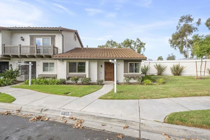 6915 Pear Tree Dr  Carlsbad CA 92011 photo
