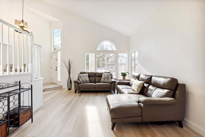Property Photo:  108 Bloomfield Way  CA 95630 