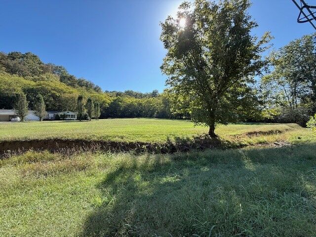 Property Photo:  2348 Crocker Springs Rd  TN 37072 