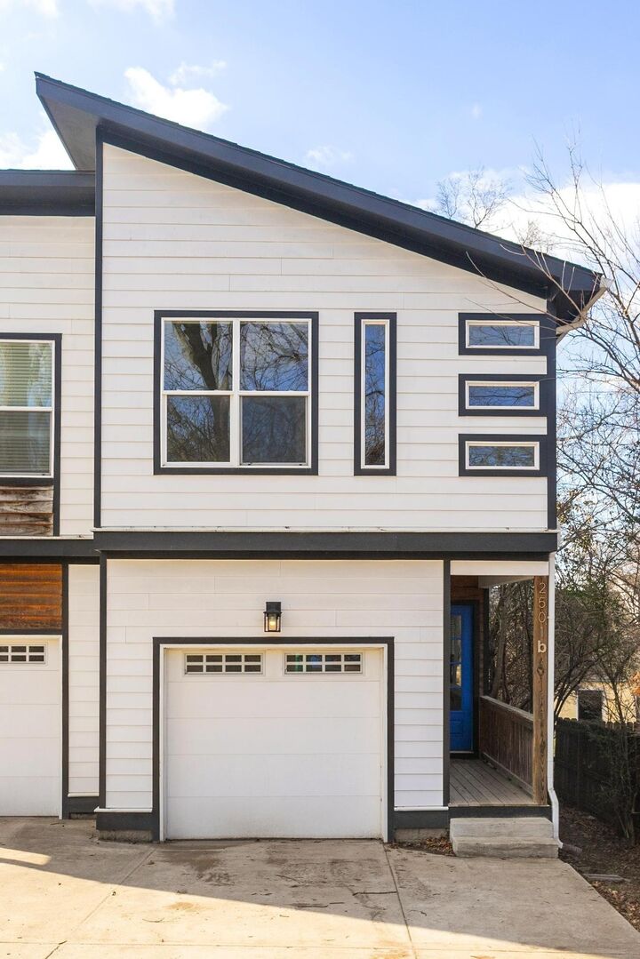 Property Photo:  2501B N 16th St  TN 37206 