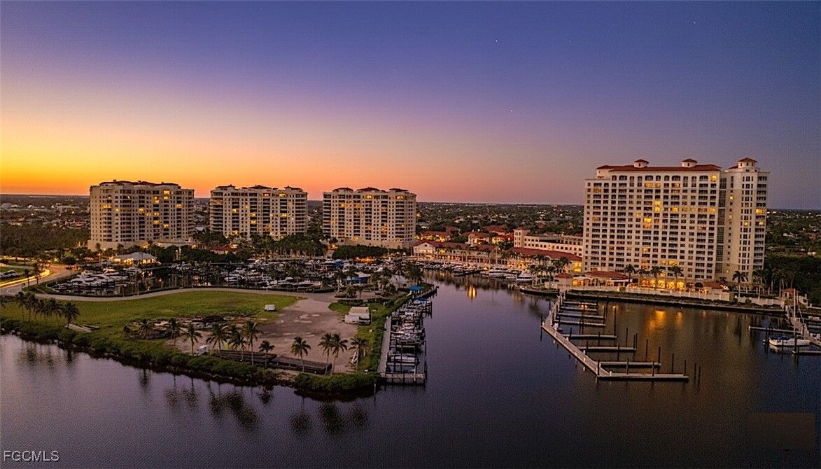 Property Photo:  6061 Silver King Boulevard 401  FL 33914 