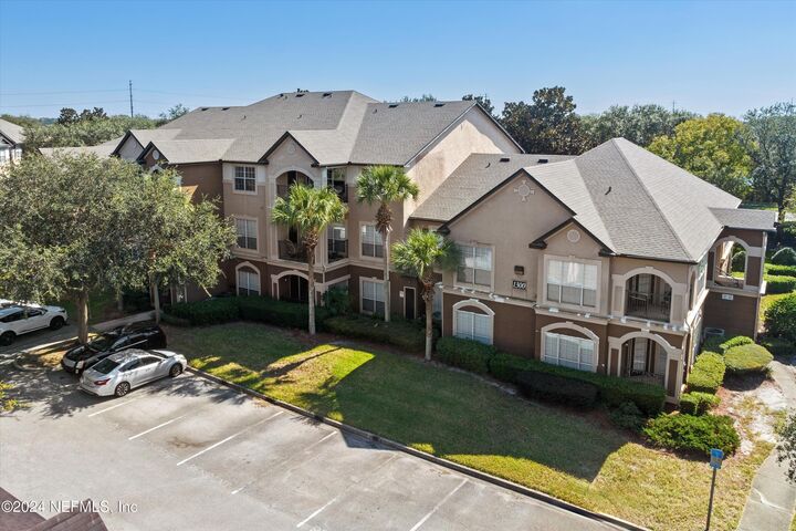 Property Photo: 10961 Burnt Mill Road 1311 FL 32256