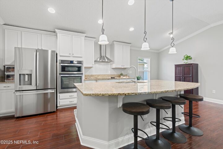 Property Photo: 205 S Bellagio Drive FL 32092