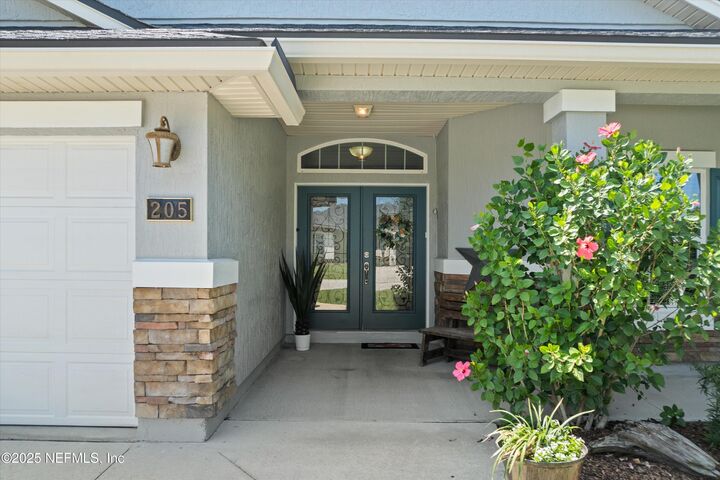 Property Photo: 205 S Bellagio Drive FL 32092