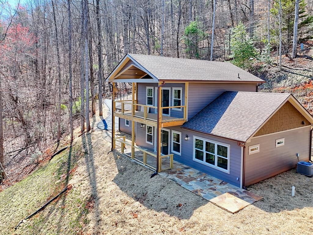 Property Photo: 1378 Summit Trail GA 30546