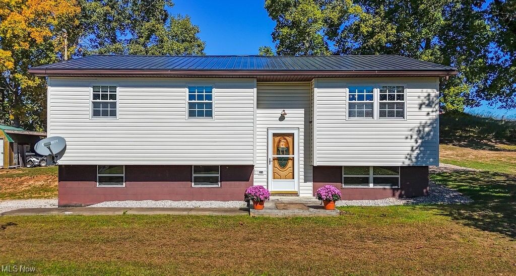 Property Photo:  964 Nine Mile Road  WV 26170 