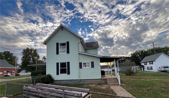 Property Photo:  782 E State Street  OH 43832