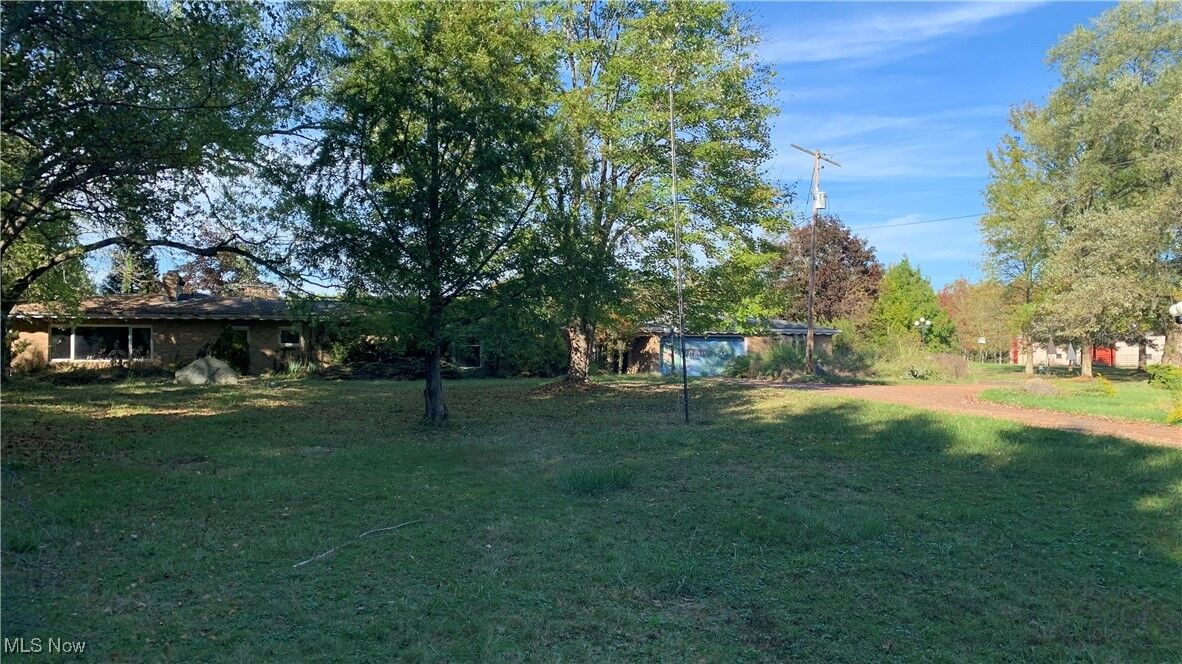Property Photo:  16474 Palmyra Road  OH 44412 