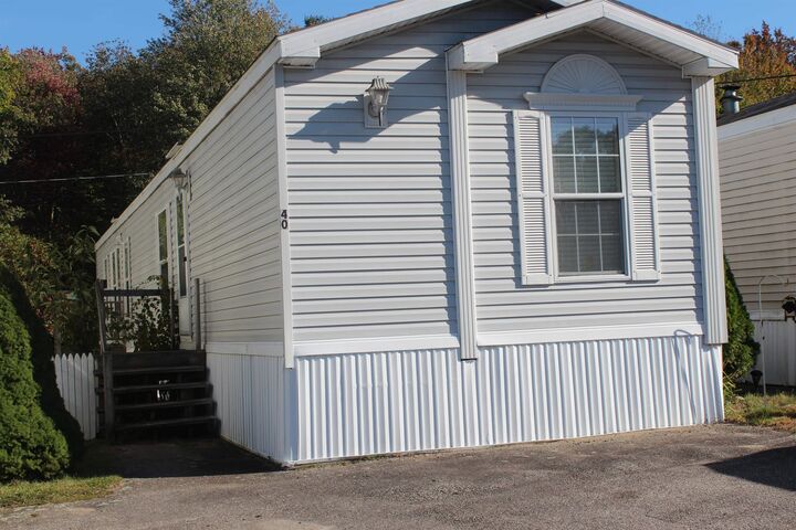 Property Photo: 40 Adams Park NH 03870