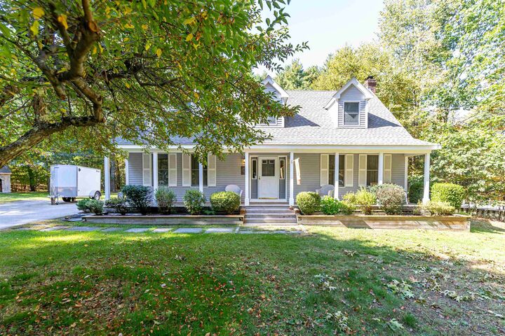 Property Photo:  3 Ben Farnsworth Road  NH 03033 