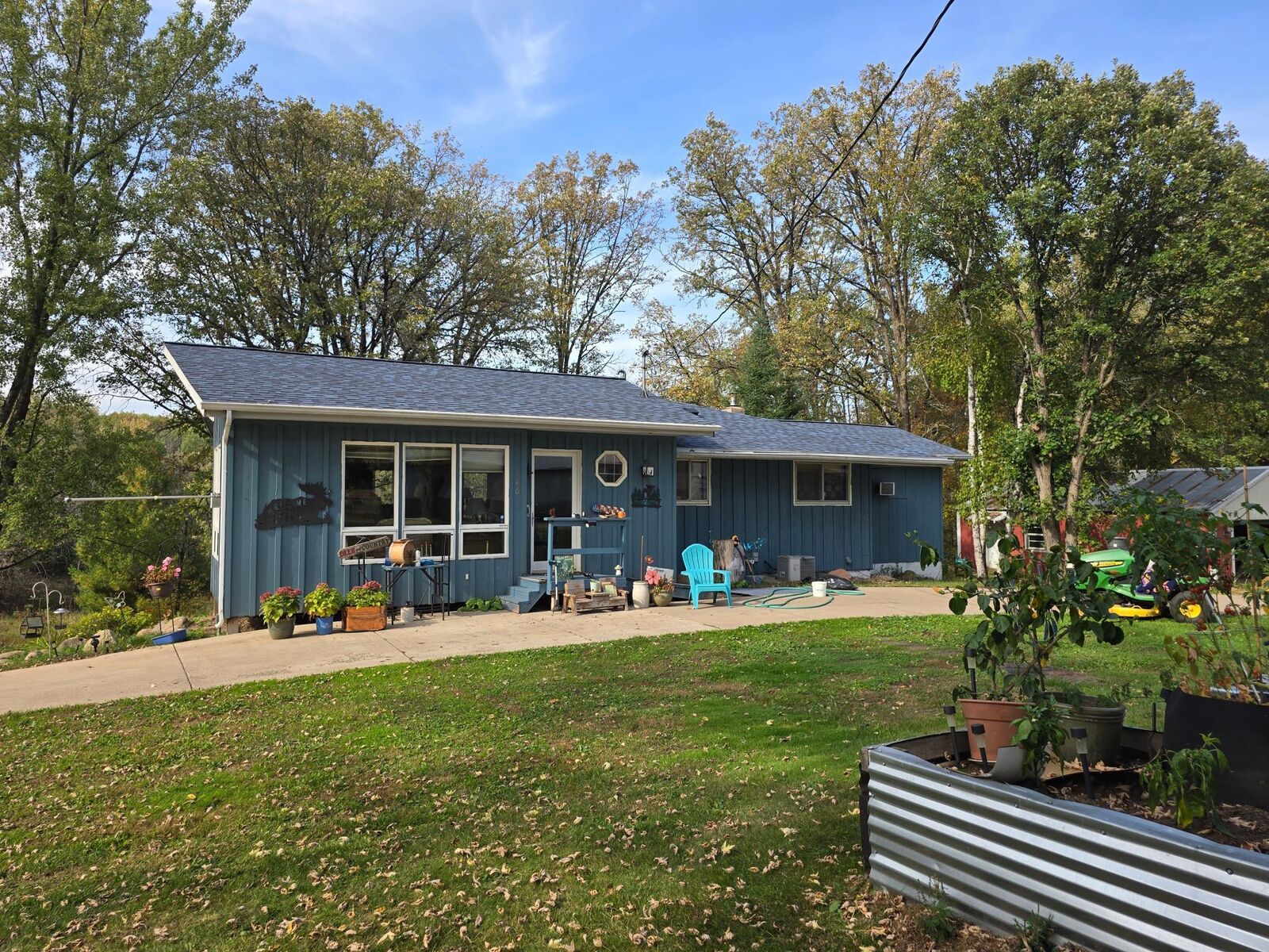 Property Photo:  2240 / 2276 240th Avenue  MN 55051 