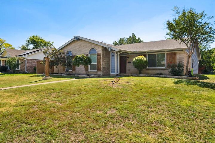 Property Photo:  2102 Statler Drive  TX 75007 
