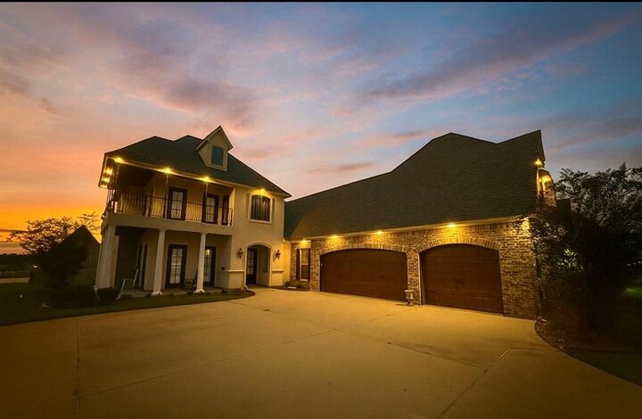 Property Photo:  103 Donna Lane  LA 71078 