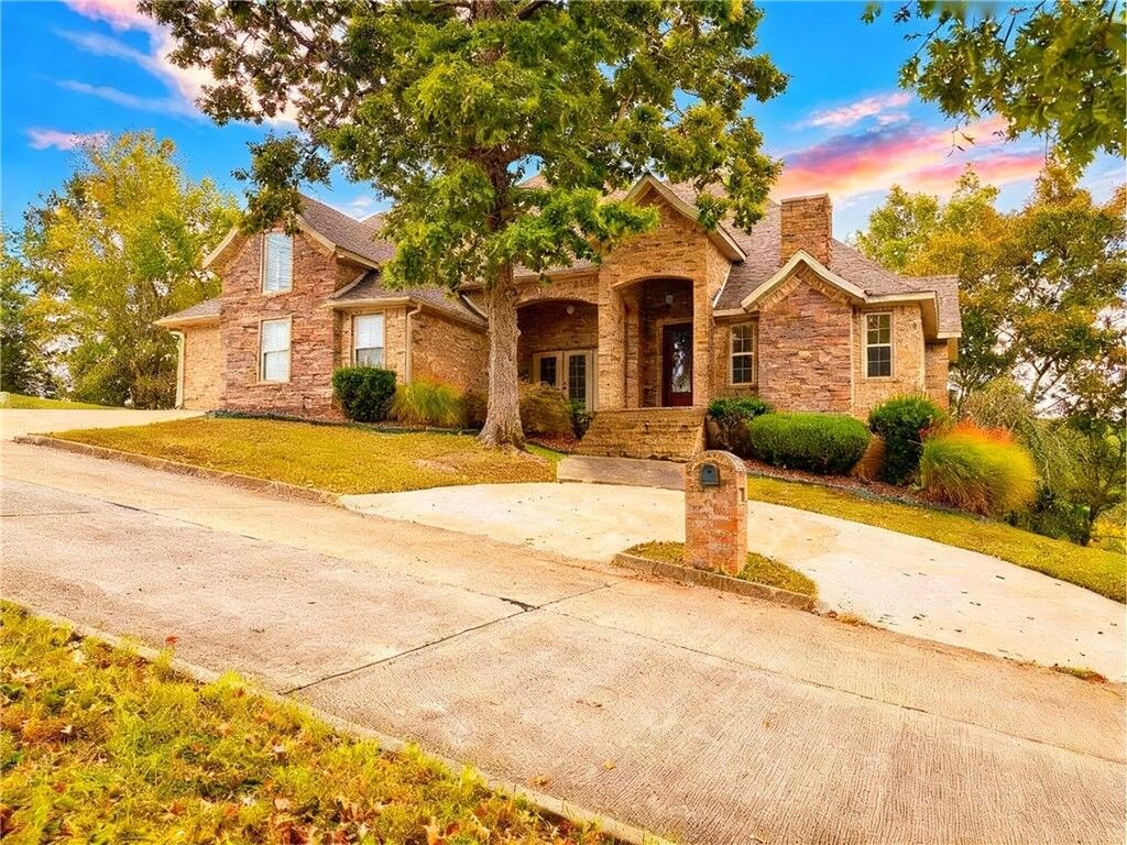 Property Photo: 15871 Serenity Point Lane AR 72756