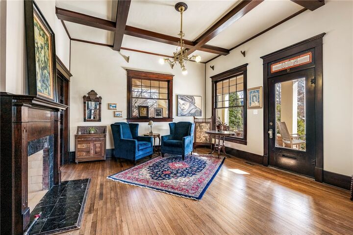 Property Photo:  508 W Central Avenue  AR 72712 