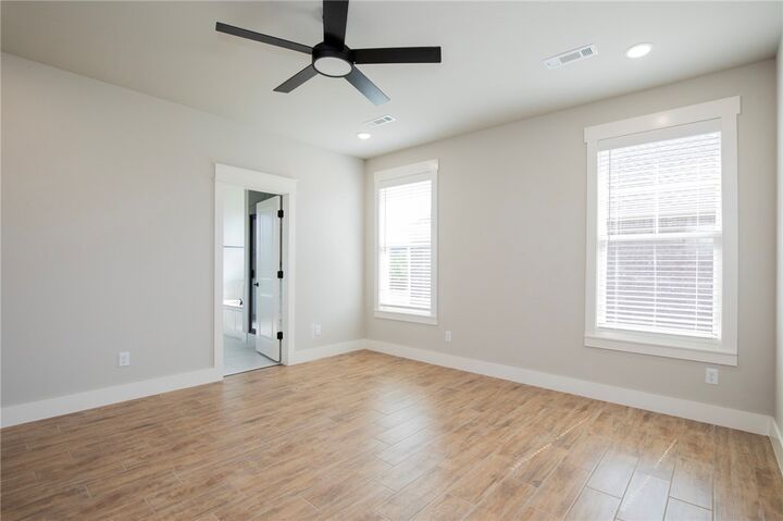 Property Photo: 216 White Oak Street AR 72734