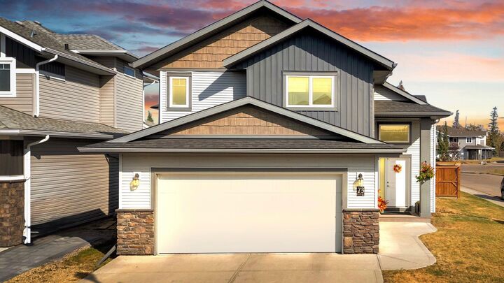 73 Reynolds Road  Sylvan Lake AB T4S 0L8 photo