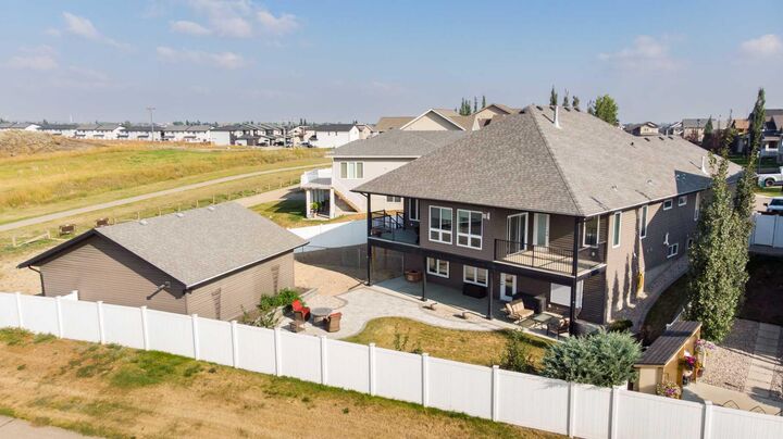 Property Photo: 103 Morris Court AB T4M 0B3