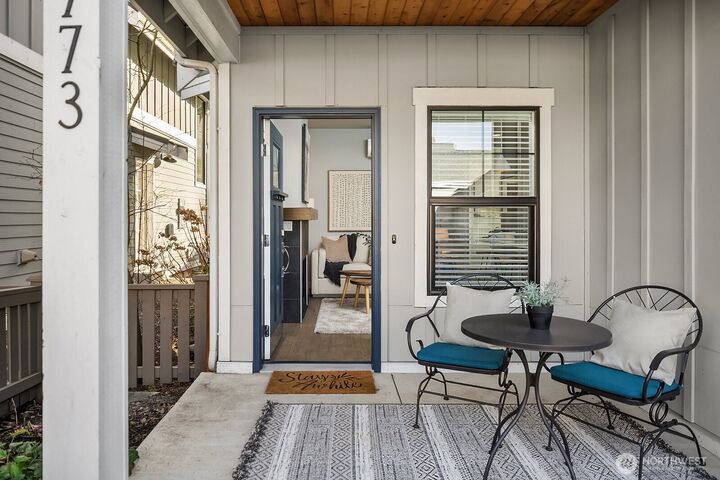 Property Photo:  22773 SE 14th Court 10  WA 98075 