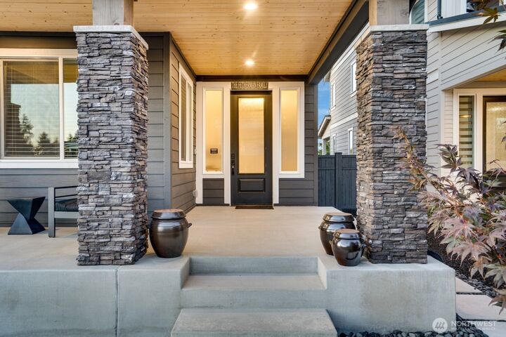 Property Photo:  2302  29th Street Pl SE  WA 98374 