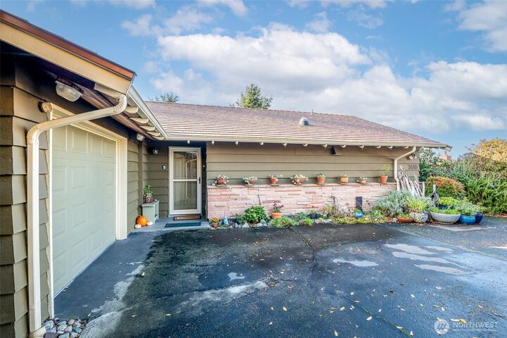 Property Photo:  3110  Sylvan Drive W  WA 98466 