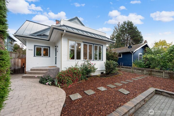 Property Photo: 5626 46th Avenue SW WA 98136