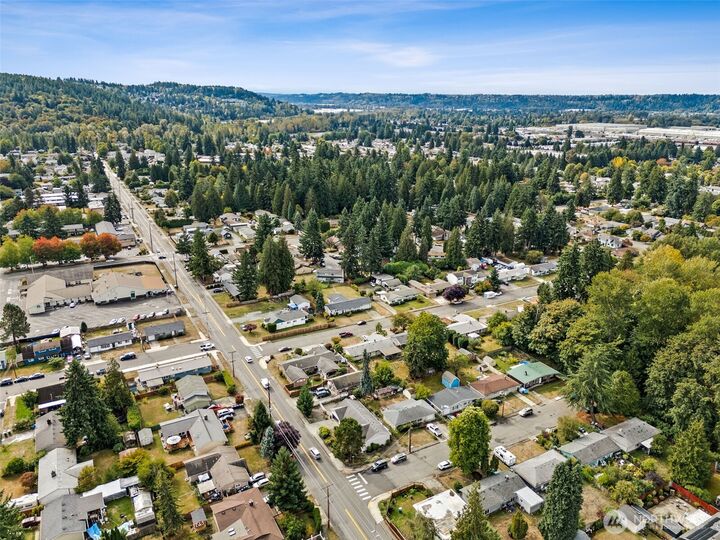 Property Photo:  2711  M St SE  WA 98002 