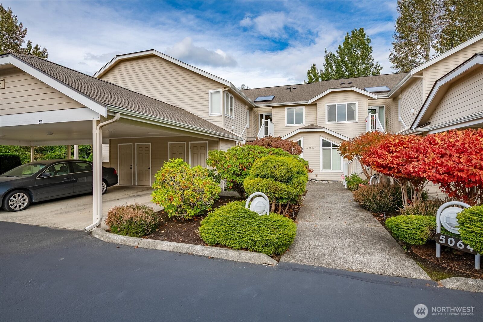 Property Photo: 5064 Festival Boulevard 2B WA 98226