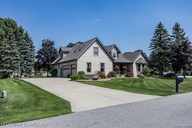 765 Lomasney Lane  Marysville MI 48040 photo