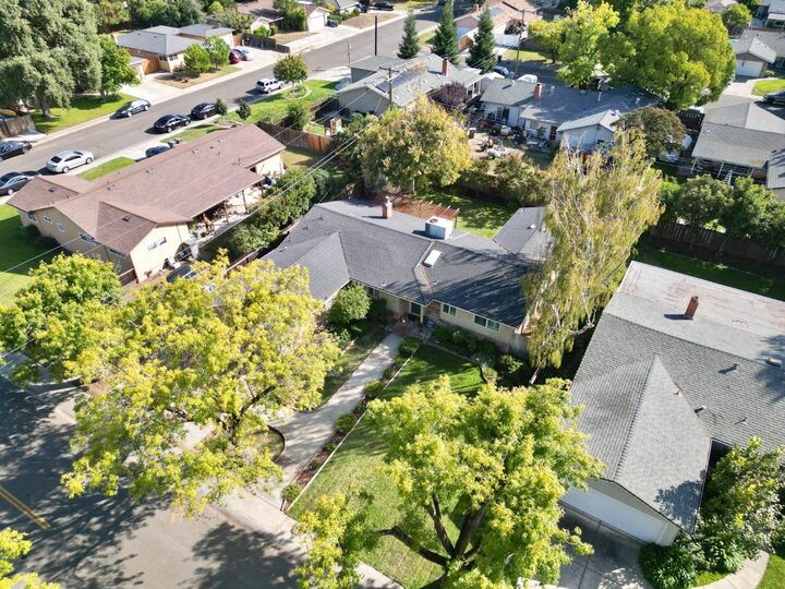 Property Photo: 1976 Santa Rosa Way CA 95209