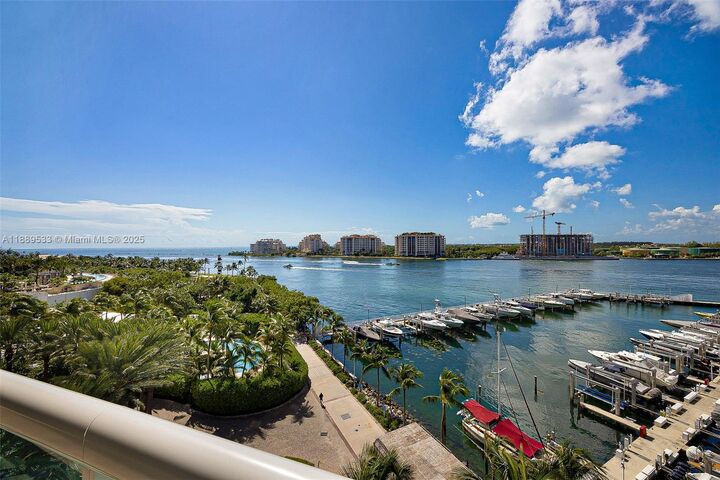 Property Photo:  1000 S Pointe Dr 703  FL 33139 