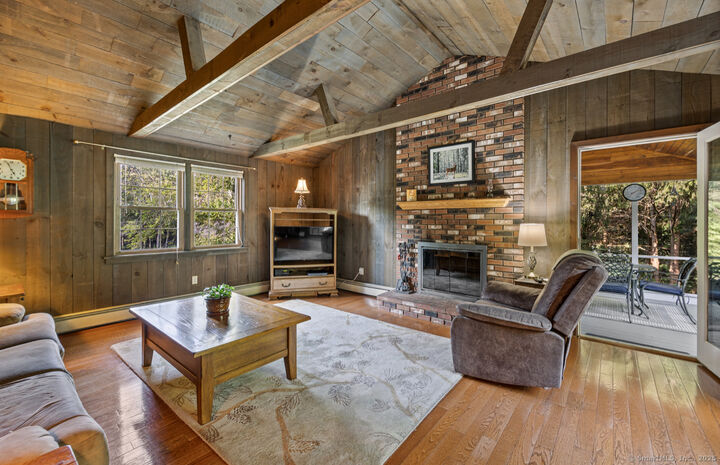 Property Photo: 249 Wilderwood Drive CT 06437