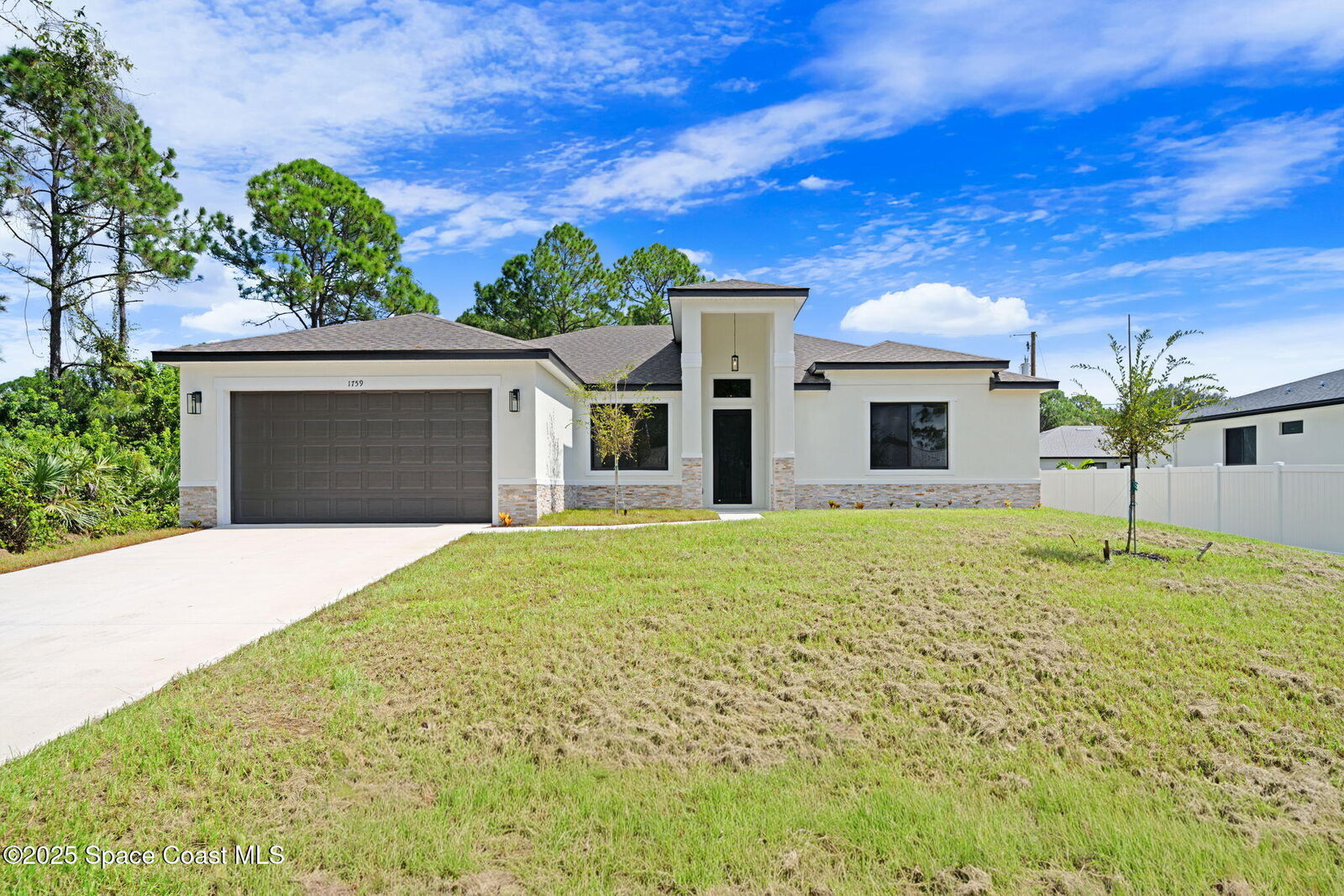 Property Photo:  1759 Sand Road SE  FL 32909 