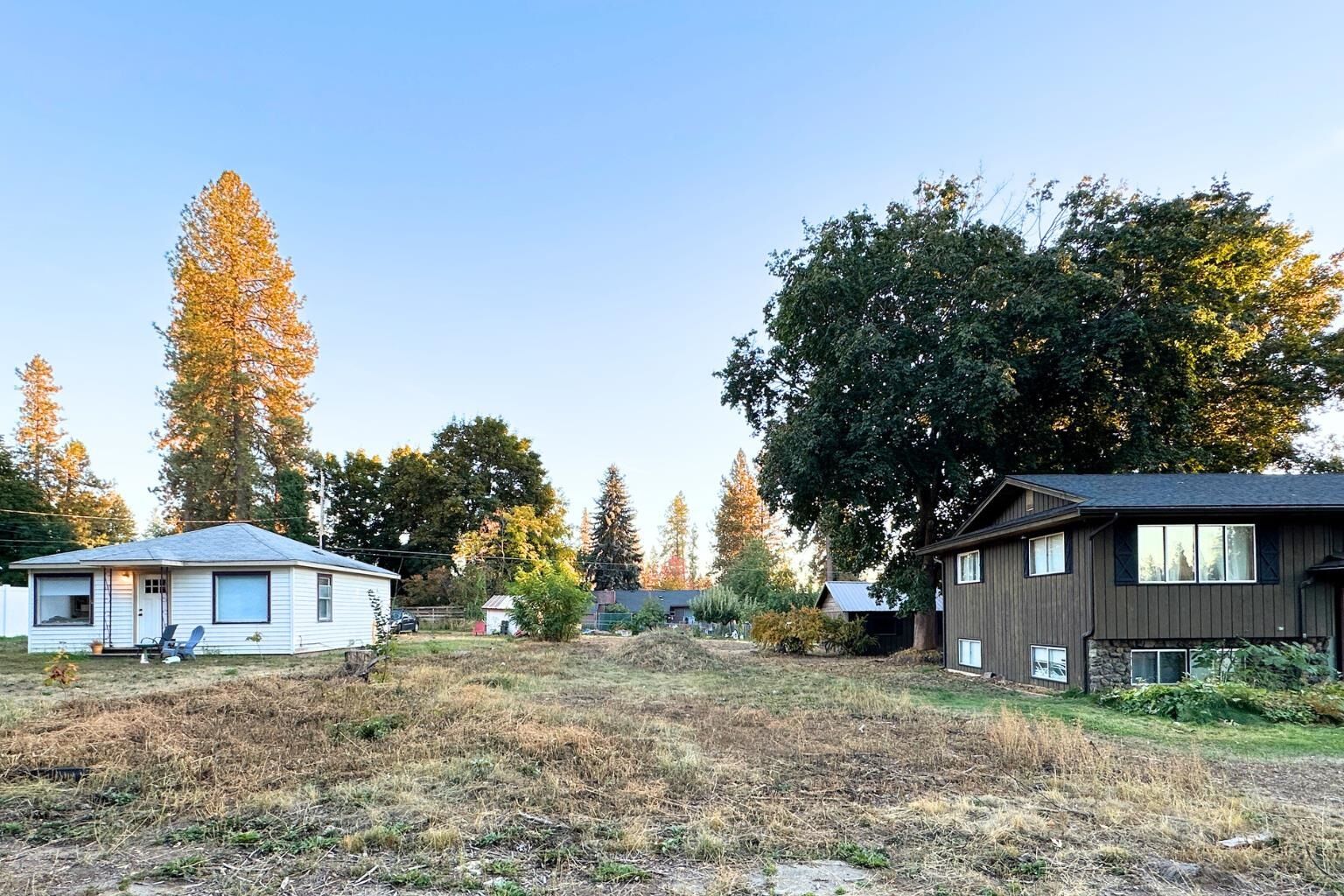 Property Photo: 614 E A St WA 99006