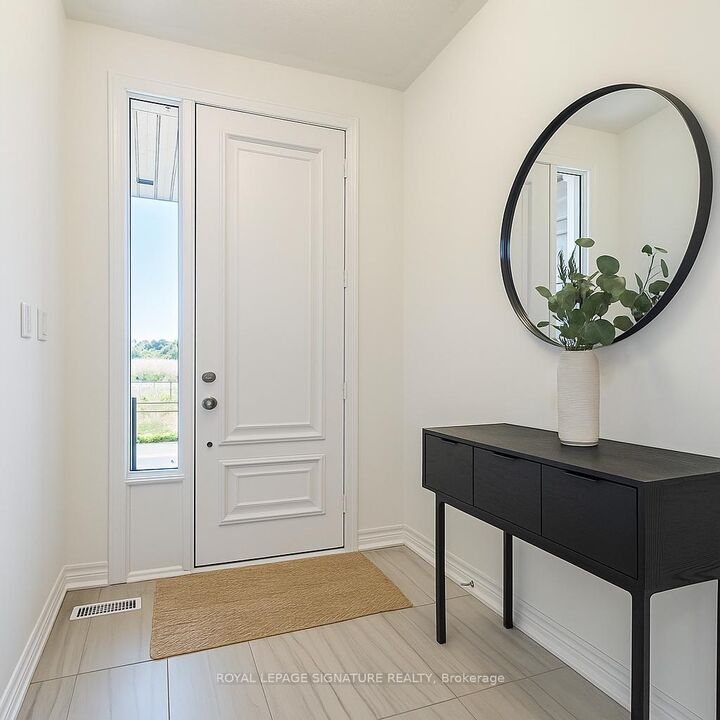 Property Photo: 28 Dockside Way ON L1N 0M6