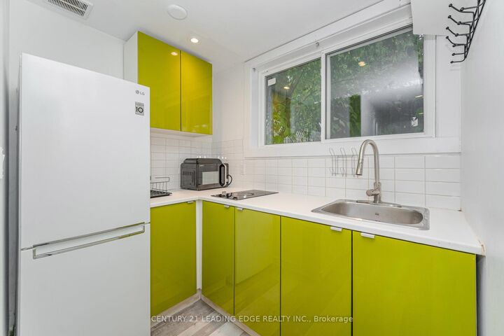 138 Alexander Road Basement  Newmarket ON L3Y 3J5 photo