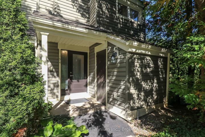 Property Photo:  194 Escarpment Crescent  ON L9Y 5B4 