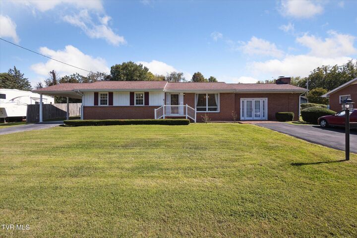 Property Photo: 602 Crowell Lane TN 37601