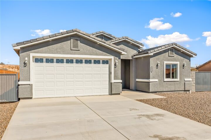 Property Photo: 1973 E La Entrada Place AZ 86426