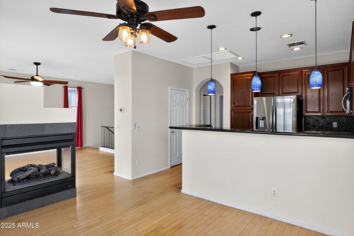 1281 E Frances Lane  Gilbert AZ 85295 photo