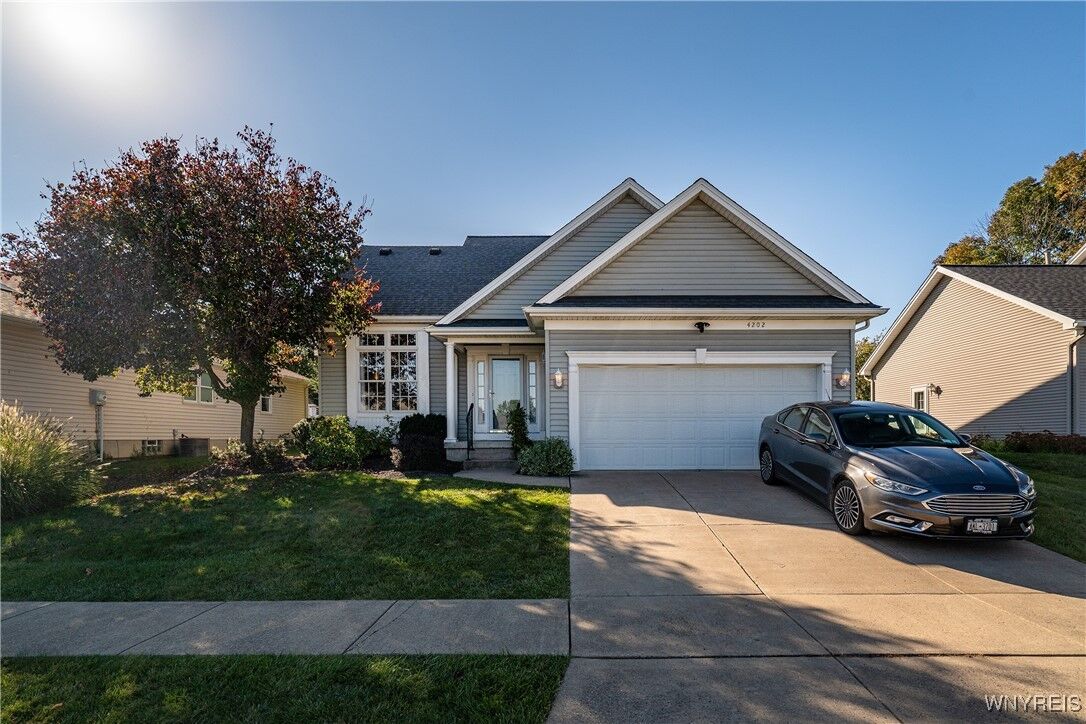 Property Photo:  4202 Tisbury Lane  NY 14075 