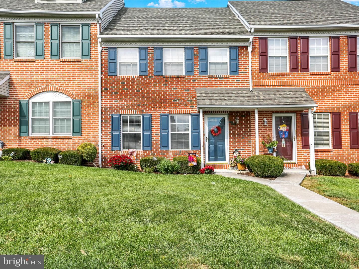 Property Photo:  6 Charlemont Court  PA 19607 