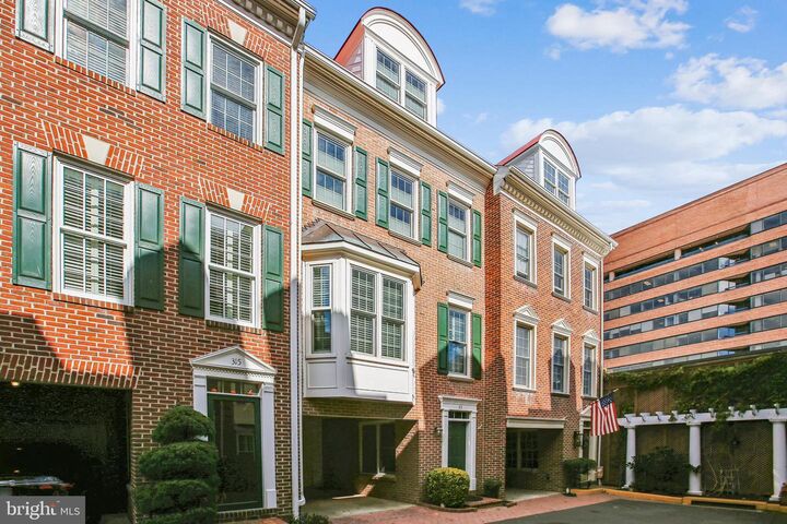 313 Hearthstone Mews  Alexandria VA 22314 photo