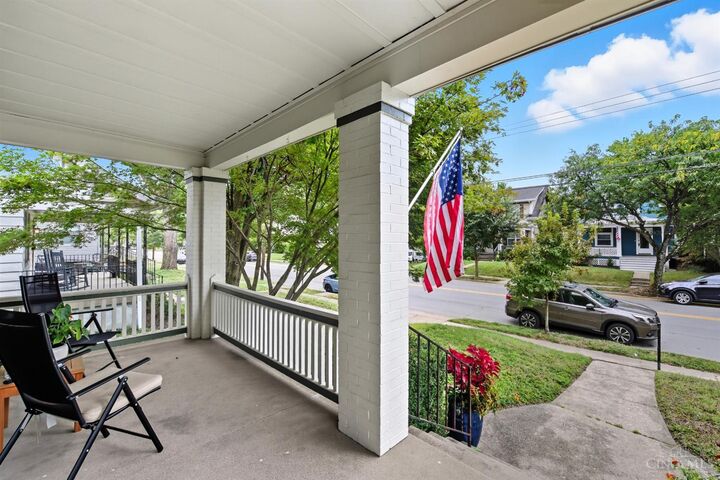 Property Photo:  2724 Markbreit Avenue  OH 45209