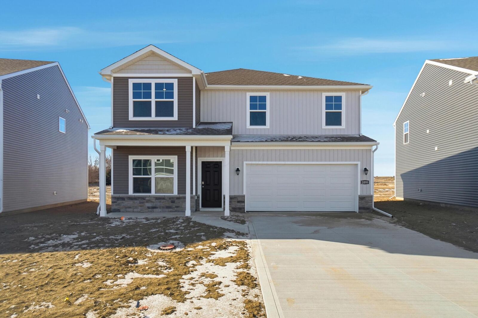 Property Photo:  1099 Hartford Lane  OH 43140 