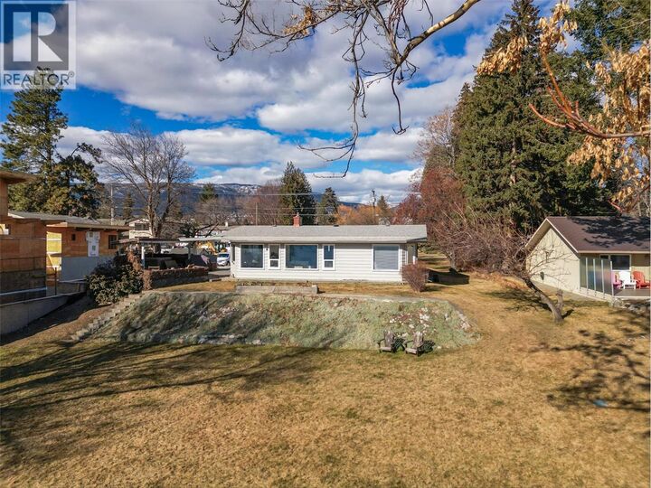 Photo de la propriété:  1879 Jennens Road  BC V4T 2C9 