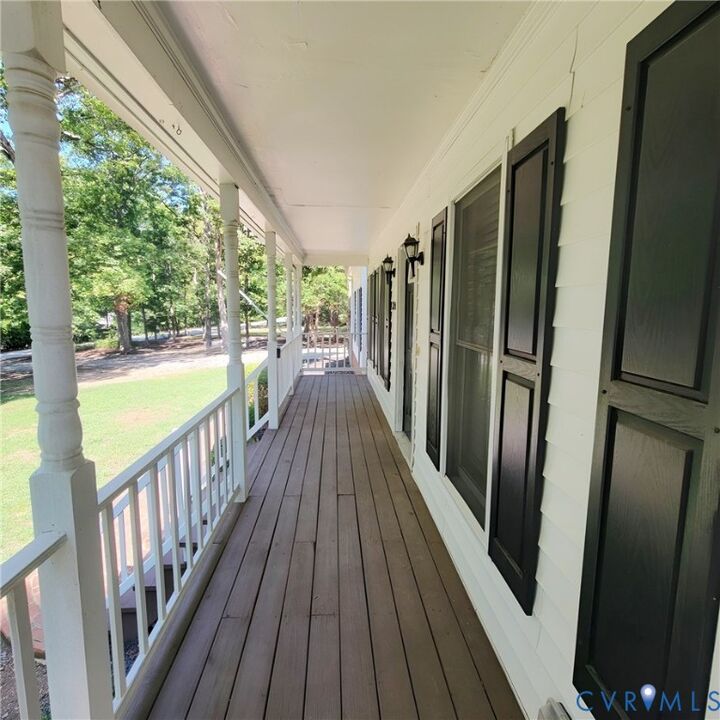 Property Photo: 3246 Sherwood Ridge Drive VA 23139